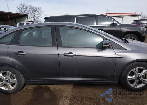 2014 Ford Focus Se z USA, uszkodzony, nr VIN 1FADP3F24EL154181